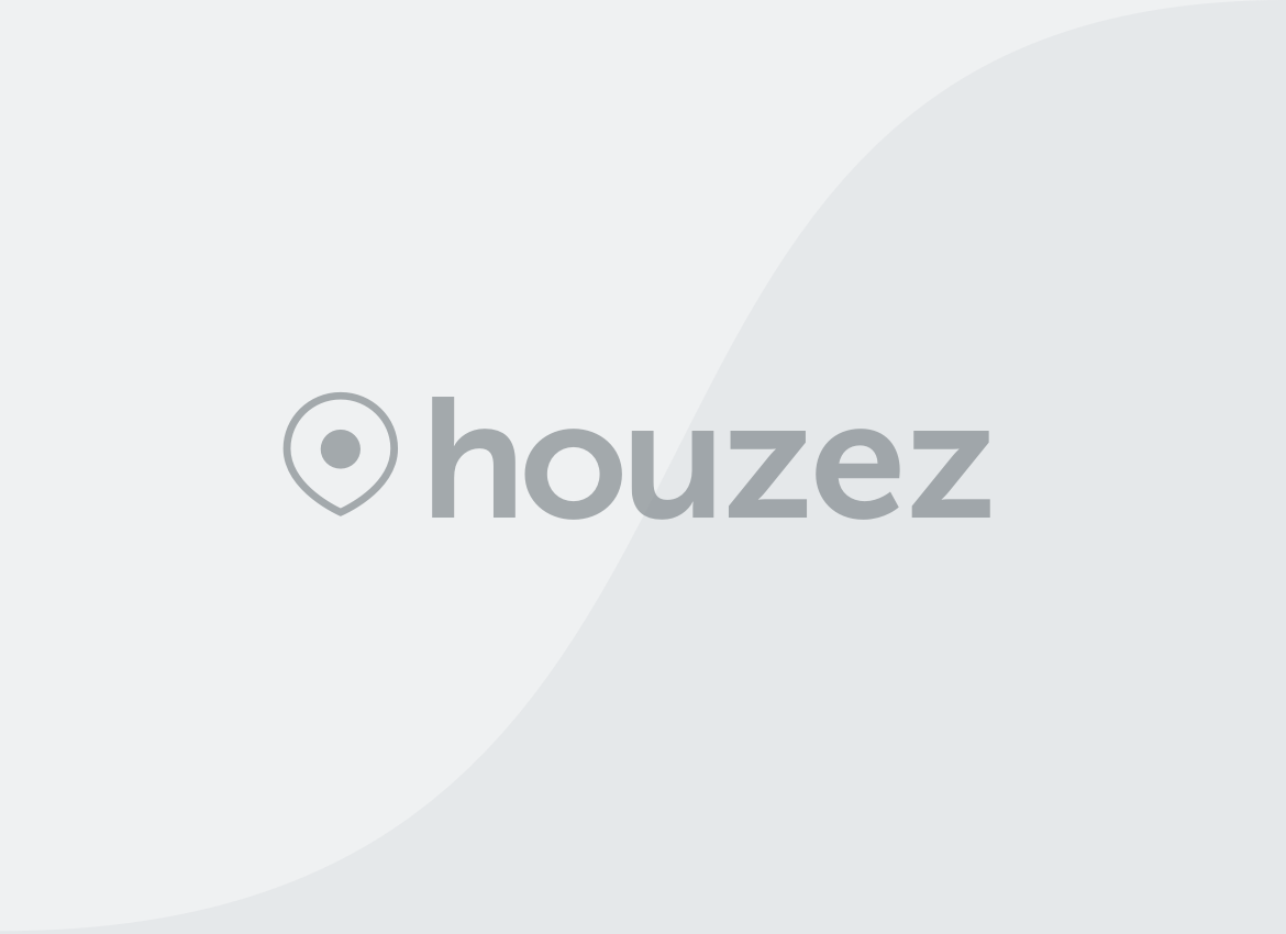 Casa com 03 dormitórios / Jd. Ipê- Poços de Caldas/MG